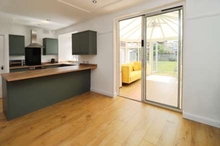 Lynton Drive, Bebington, Image 12