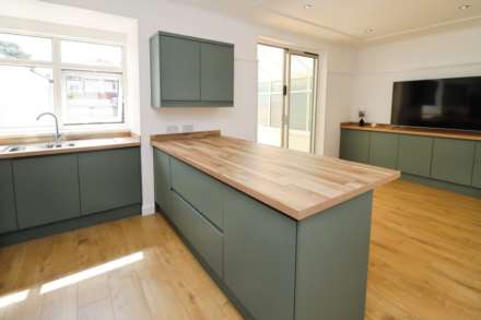 Lynton Drive, Bebington, Image 2