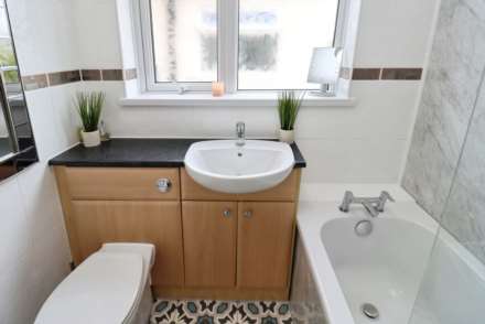 Lynton Drive, Bebington, Image 27