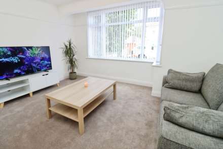 Lynton Drive, Bebington, Image 3