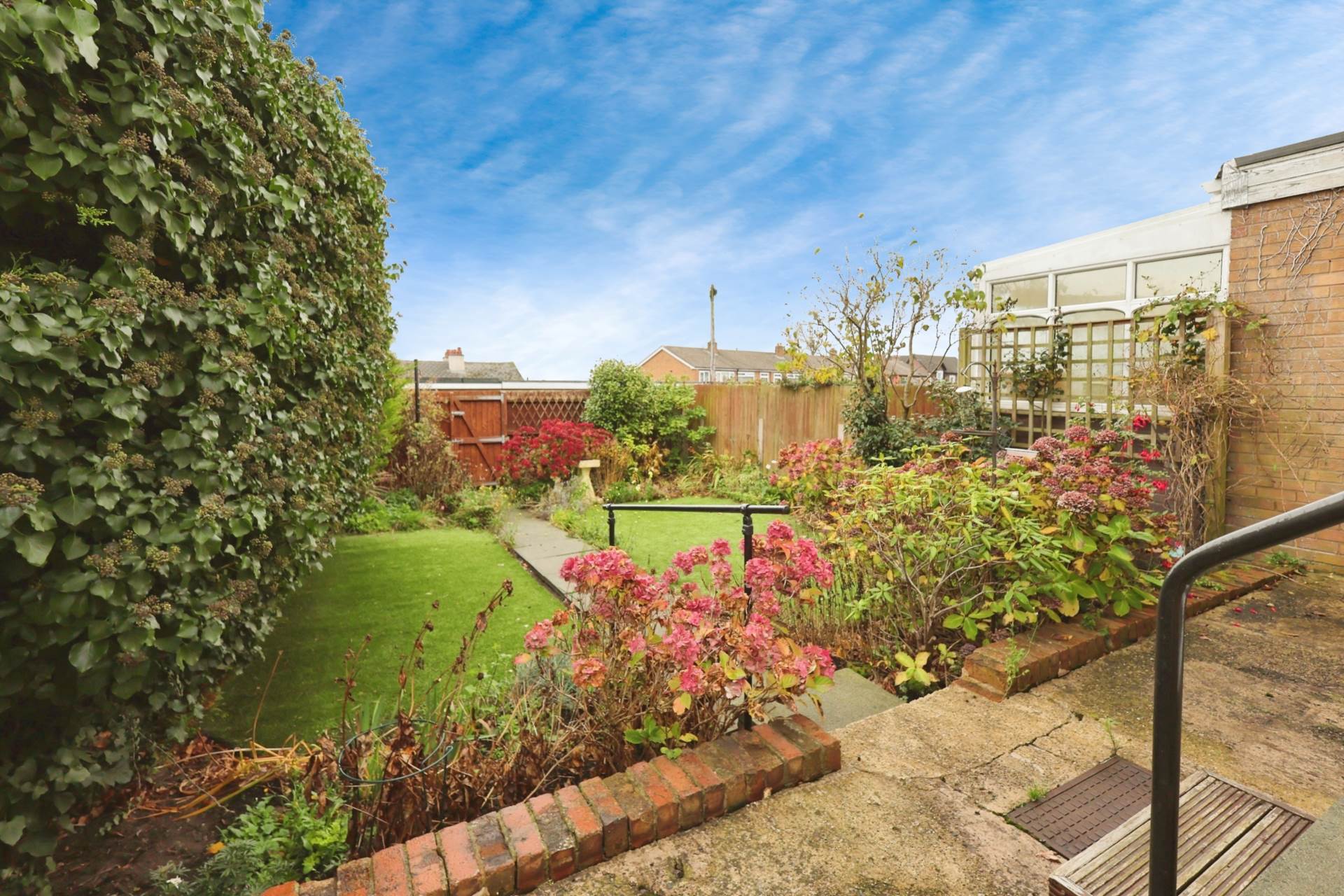 School Lane, Higher Bebington, Image 17