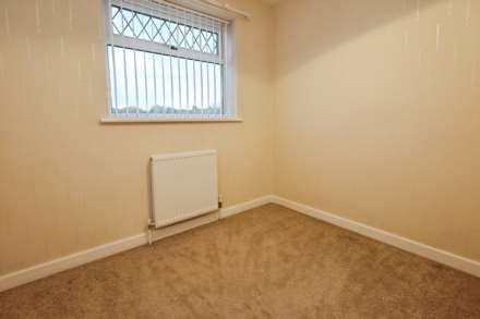 School Lane, Higher Bebington, Image 12