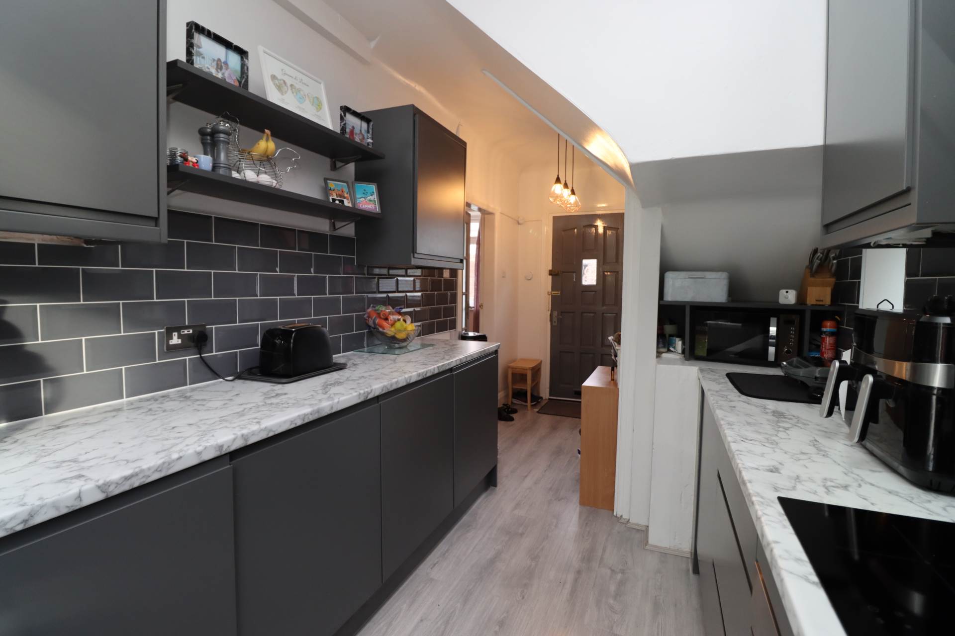 Crossways, Bormborough, Image 19