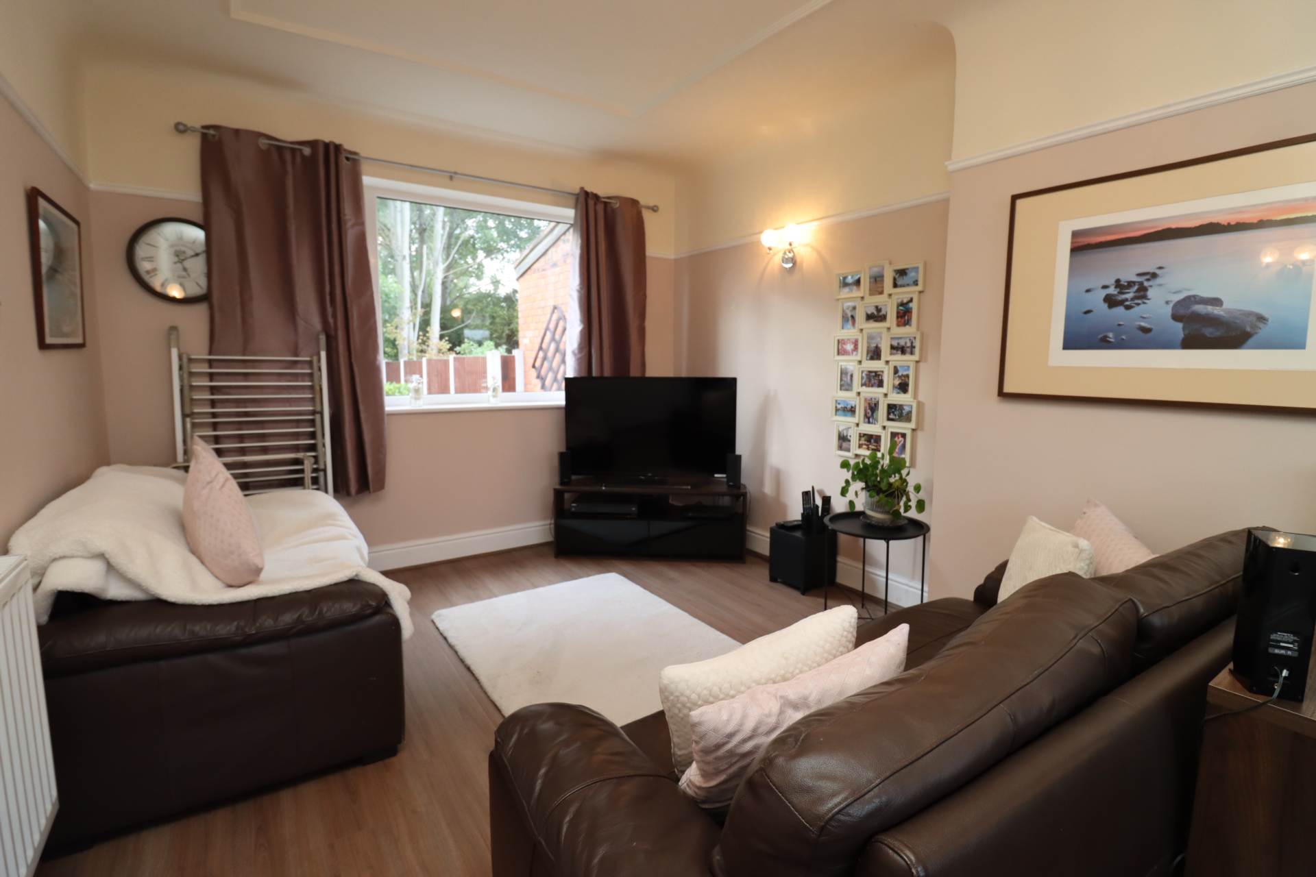 Crossways, Bormborough, Image 5