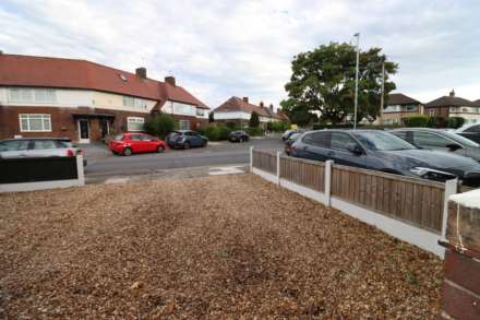 Crossways, Bormborough, Image 17