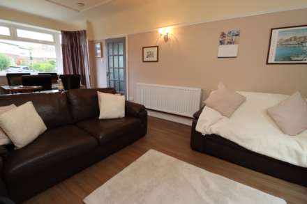 Crossways, Bormborough, Image 18