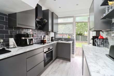 Crossways, Bormborough, Image 9