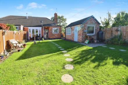 Teehey Gardens, Bebington, Image 16