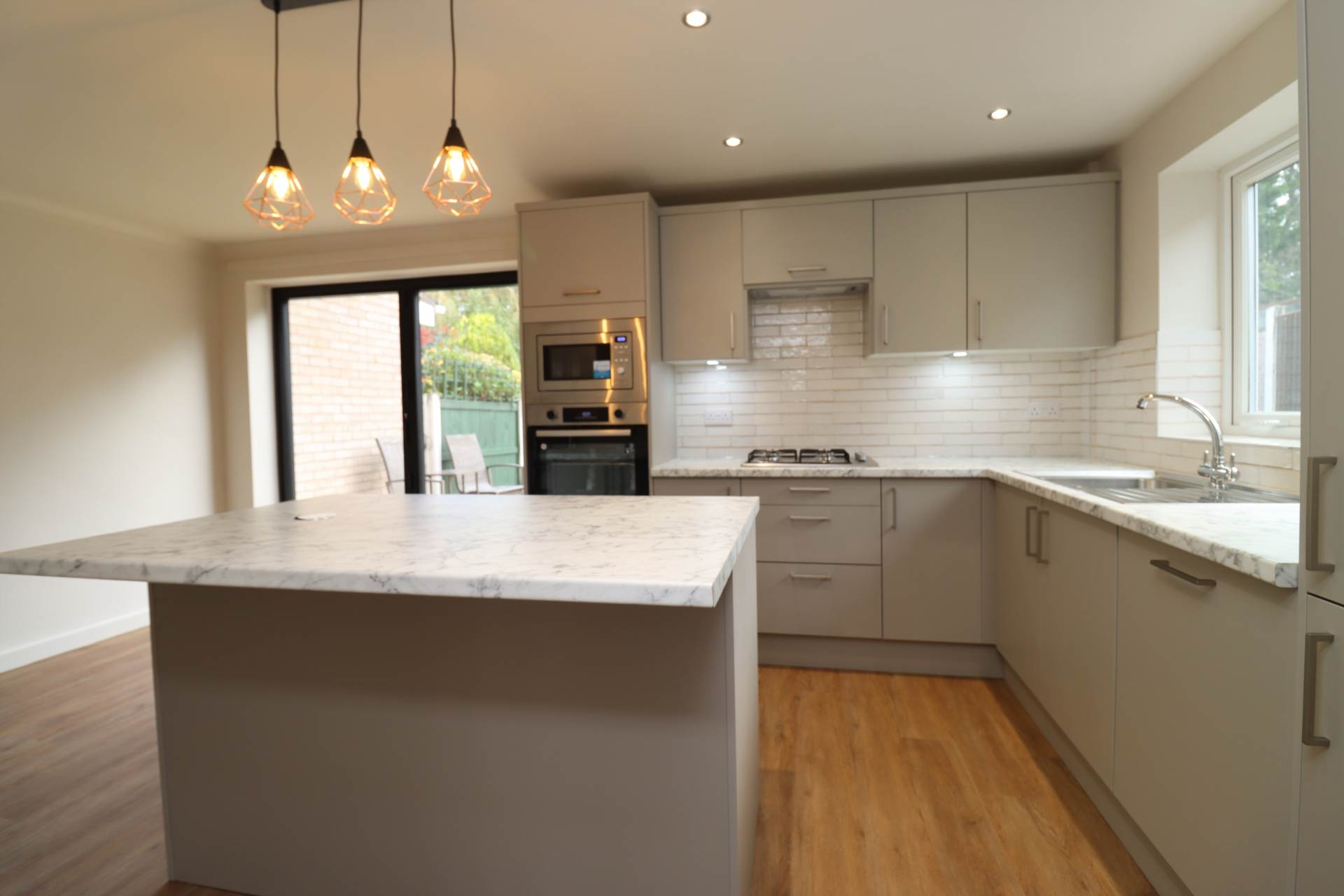 Brookhurst Avenue, Bromborough, Image 3