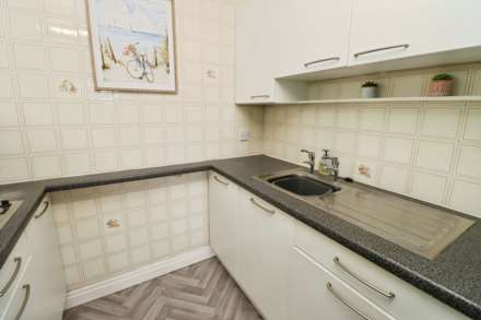 Hesslewell Court, Heswall, Image 14