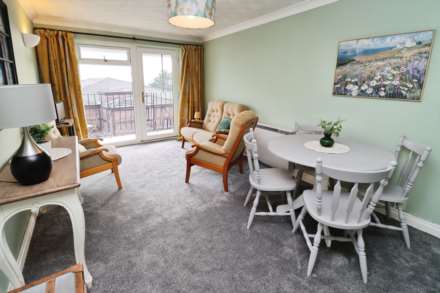 Hesslewell Court, Heswall, Image 3