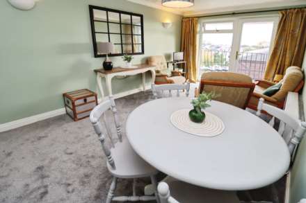Hesslewell Court, Heswall, Image 9