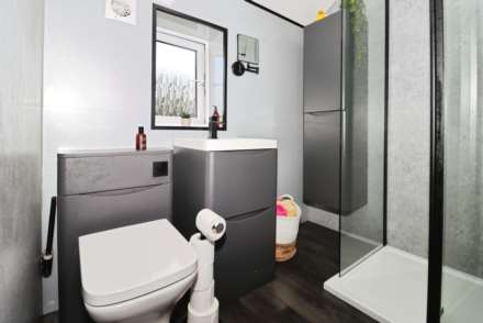 Parkside Road, Bebington, Image 18