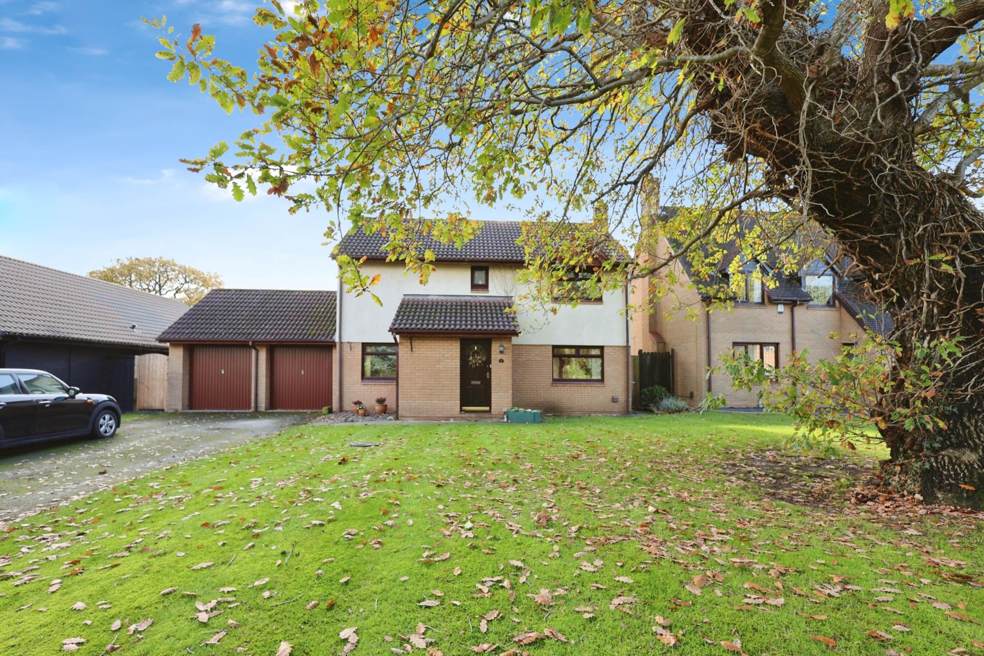 Dibbinview Grove, Spital, Image 1