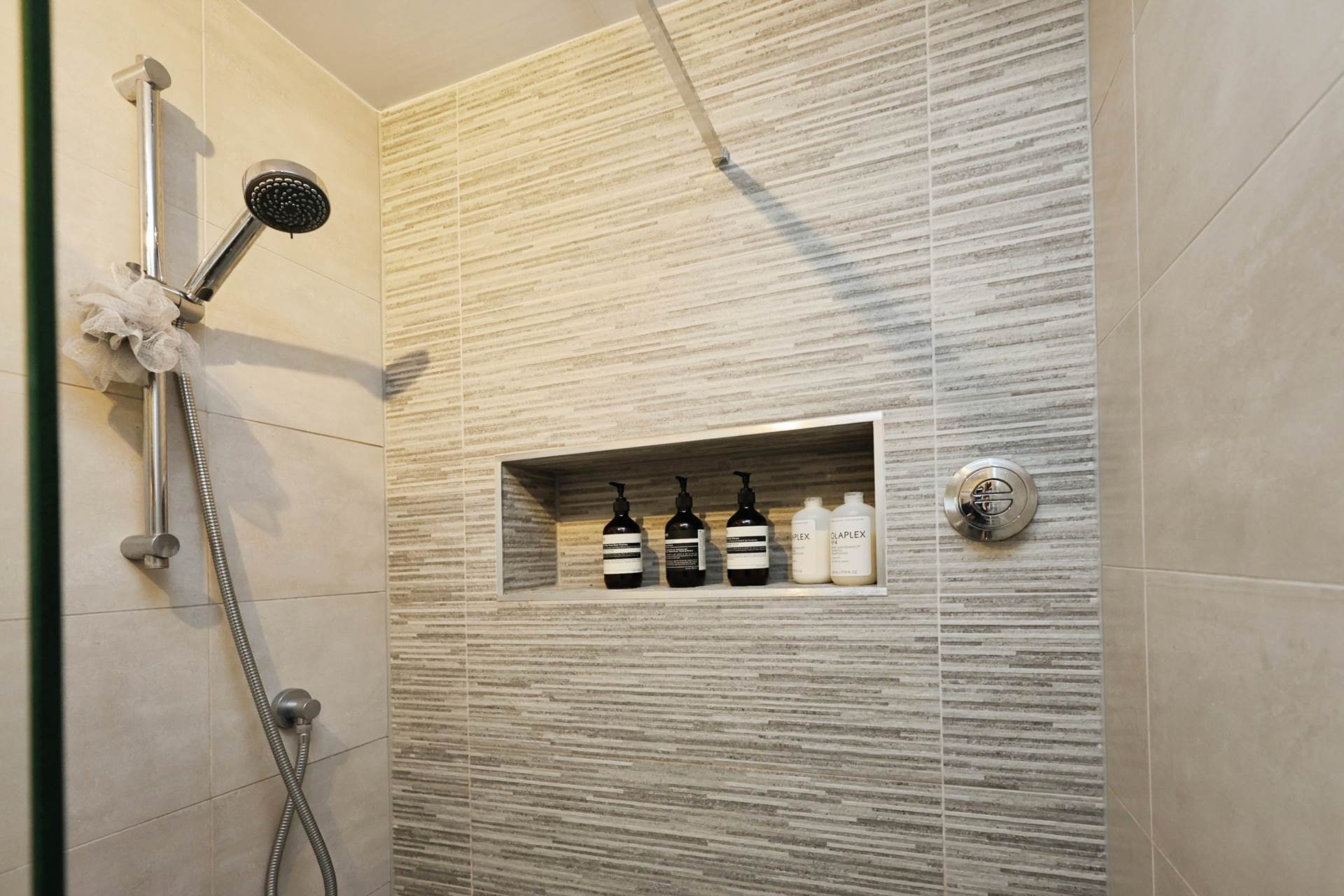 Dibbinview Grove, Spital, Image 15