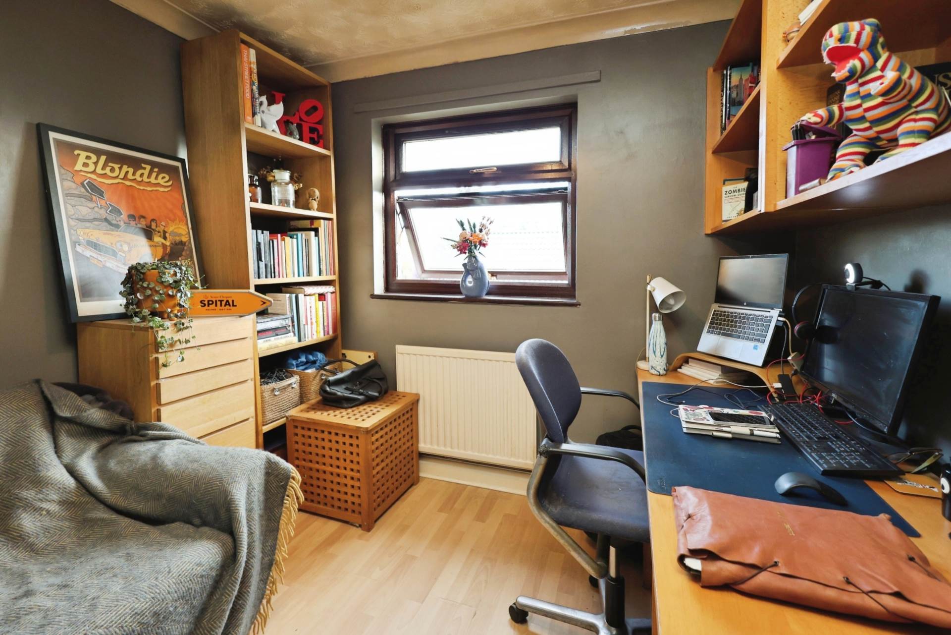 Dibbinview Grove, Spital, Image 19