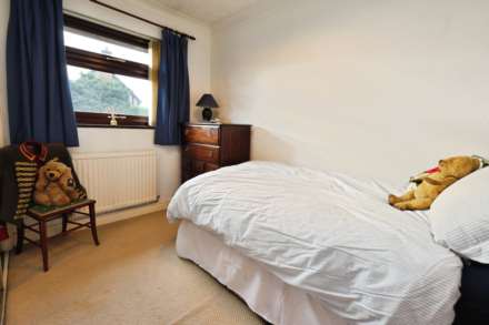 Dibbinview Grove, Spital, Image 18