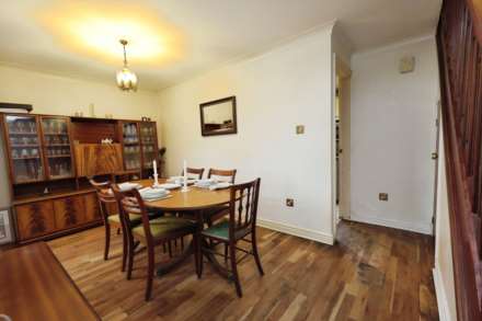 Dibbinview Grove, Spital, Image 8