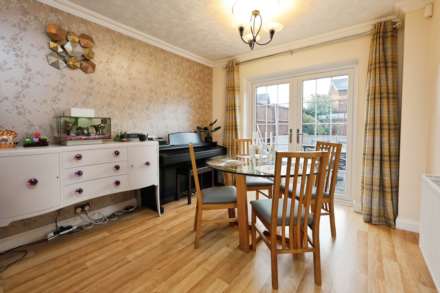 Orston Crescent, Spital, Image 8