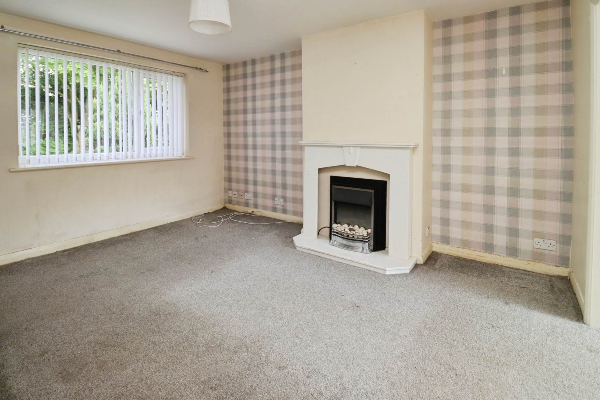 Baildon Green, Little Sutton, Image 5