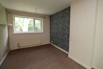 Baildon Green, Little Sutton, Image 19