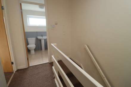 Baildon Green, Little Sutton, Image 8