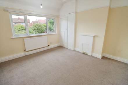 Rolleston Drive, Bebington, Image 12