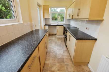 Rolleston Drive, Bebington, Image 4