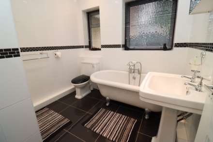 Brancote Gardens, Bromborough, Image 11