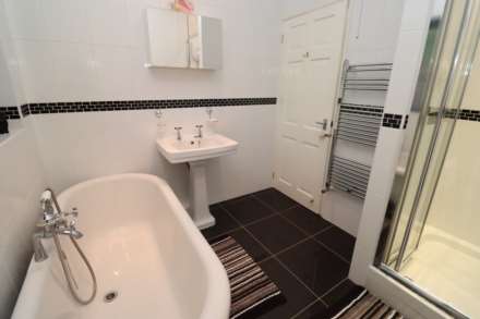 Brancote Gardens, Bromborough, Image 12