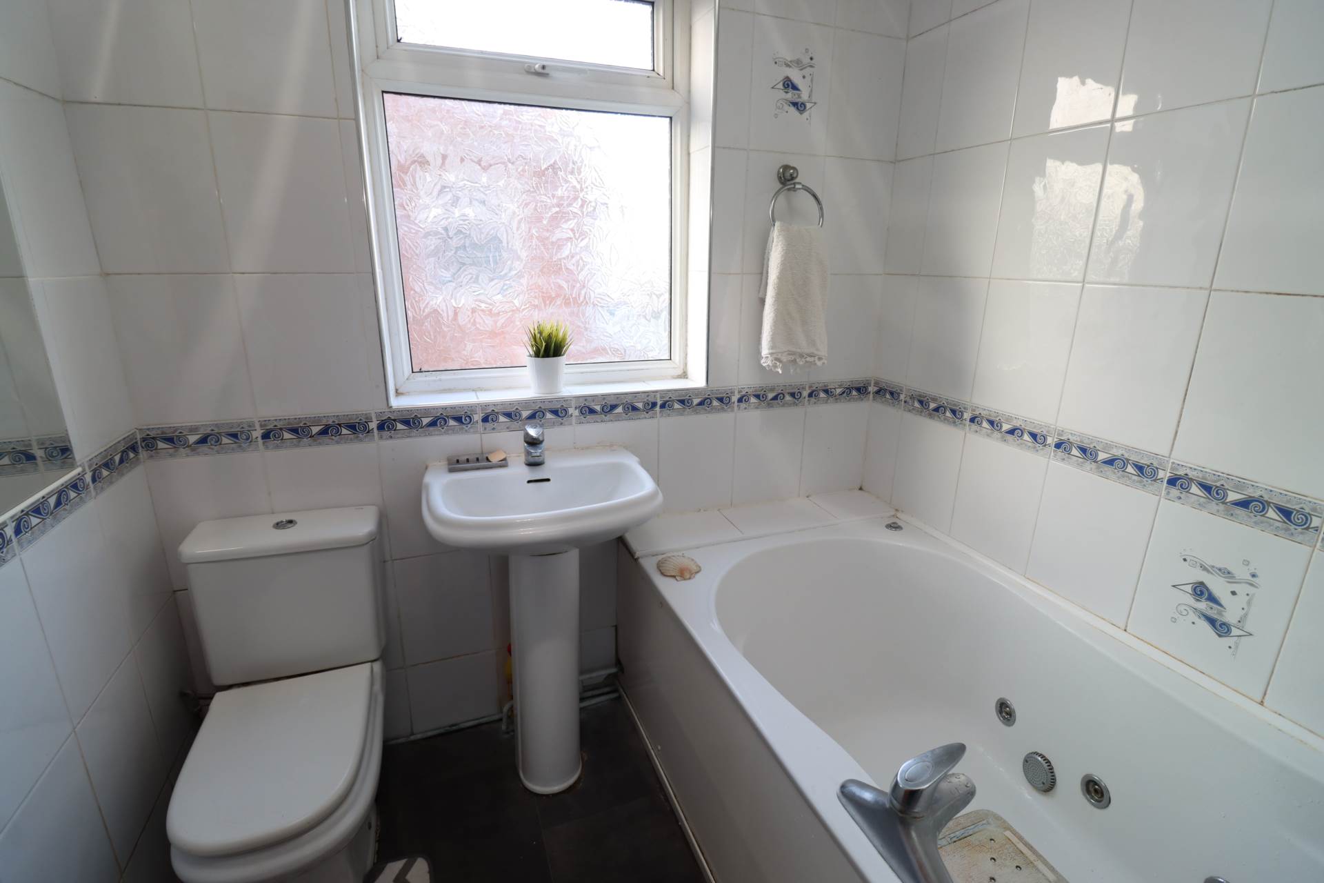 Craigleigh Grove, Eastham, Image 13