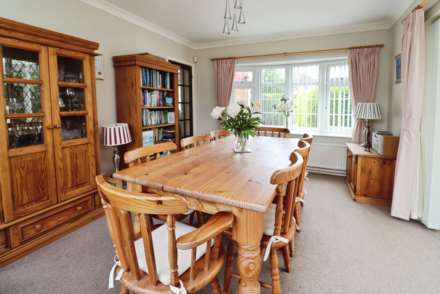 Greenacres Drive, Bromborough, Image 6