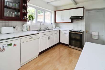 Greenacres Drive, Bromborough, Image 9