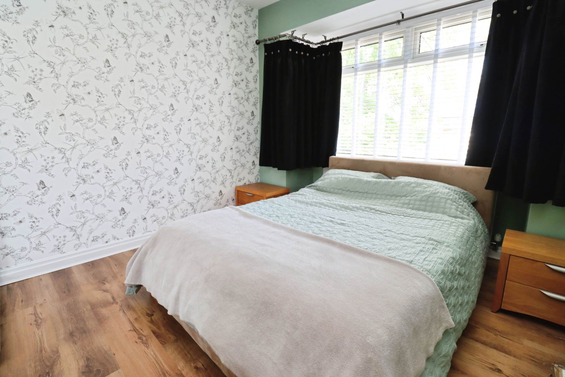 Elgar Avenue, Eastham, Image 13