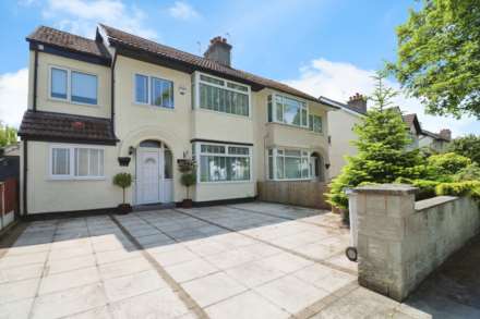 Elgar Avenue, Eastham
