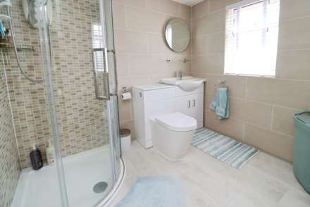 Elgar Avenue, Eastham, Image 12