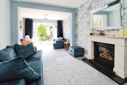 Elgar Avenue, Eastham, Image 2