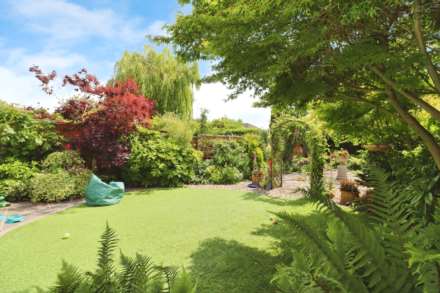 Elgar Avenue, Eastham, Image 25