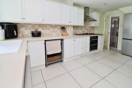 Elgar Avenue, Eastham, Image 8