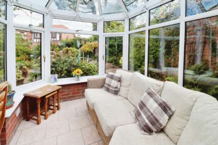 Dearnford Avenue, Bromborough, Image 12
