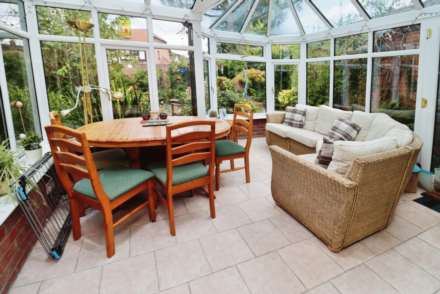 Dearnford Avenue, Bromborough, Image 13