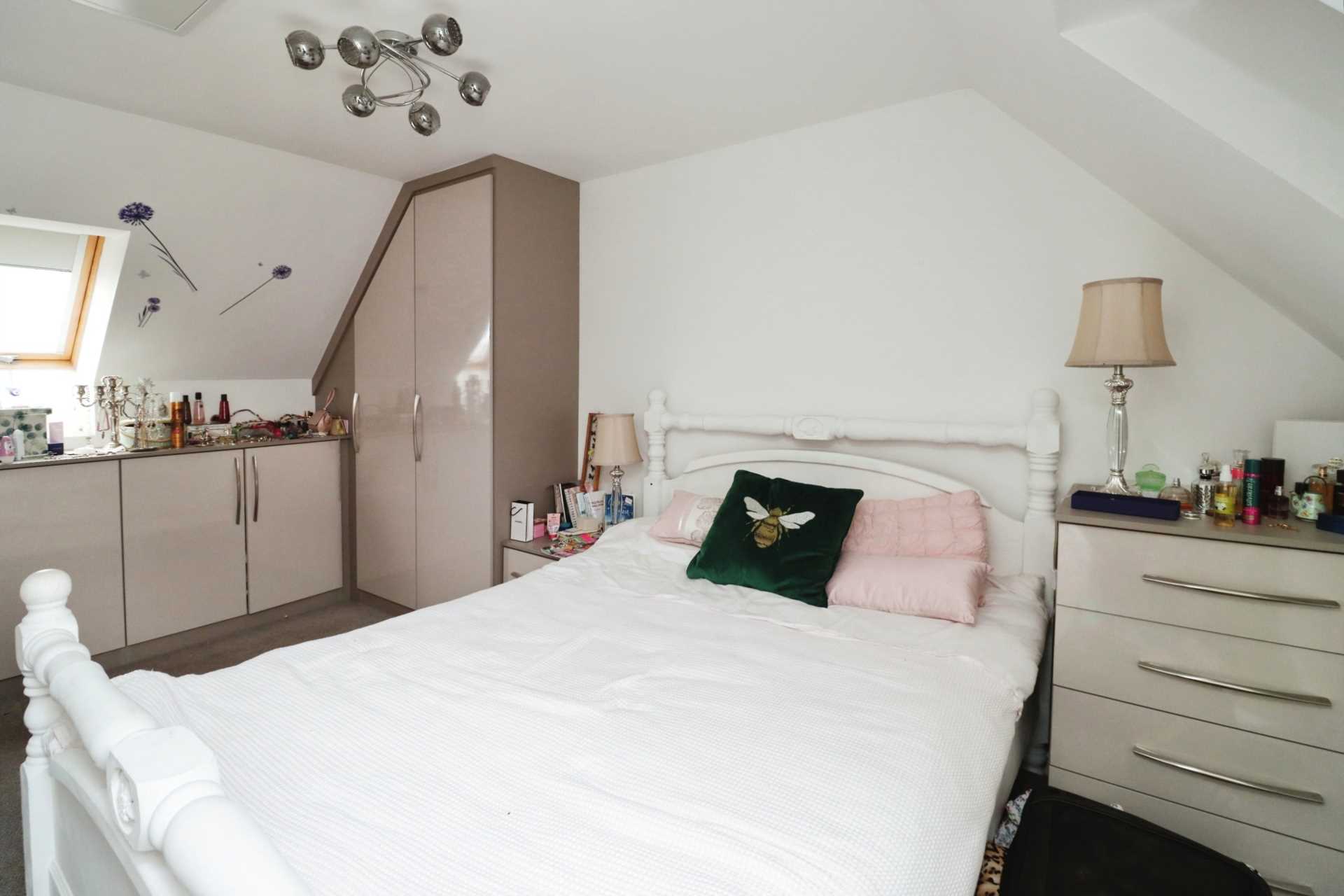 Marshall Close, Bromborough, Image 9