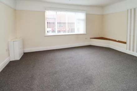 Allport Lane, Bromborough, Image 7