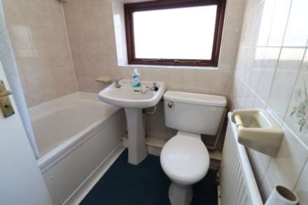 Oteley Avenue, Bromborough, Image 13