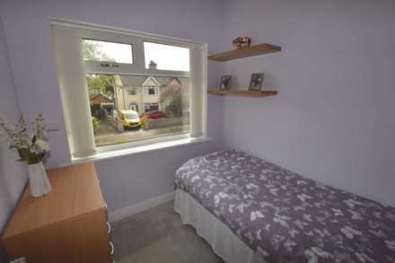 Elgar Avenue, Eastham, Image 13