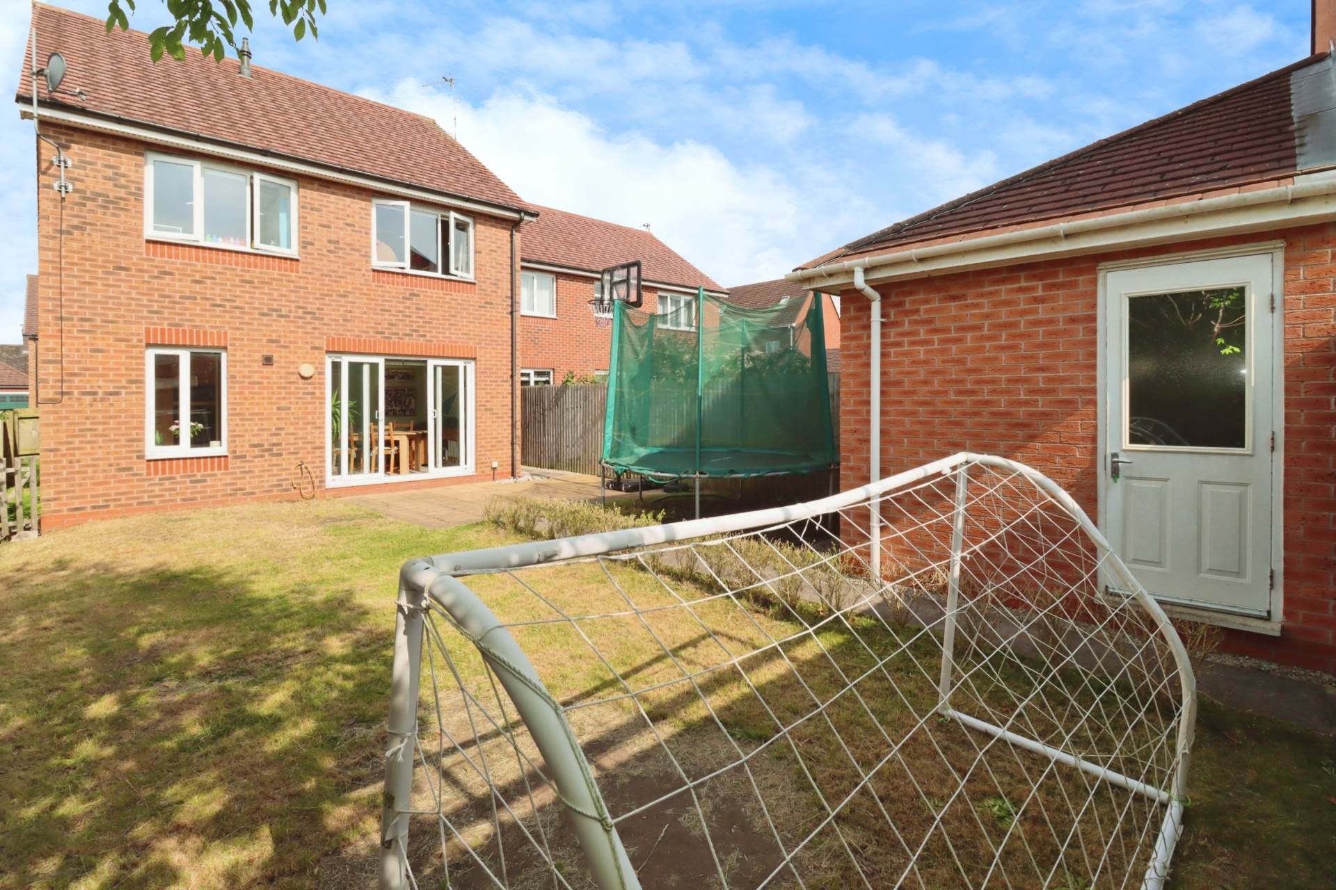 Hulme Close, Bromborough, Image 20