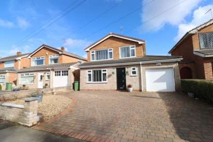 3 Bedroom Detached, Plymyard Avenue, Eastham