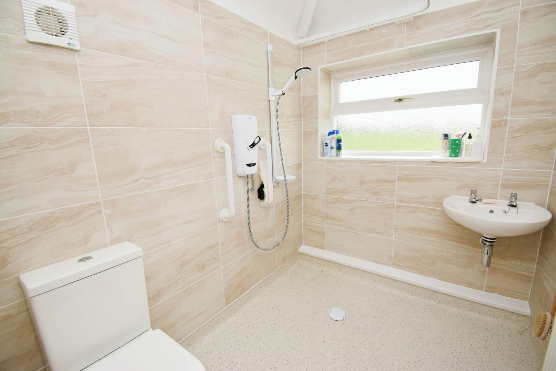 Malpas Drive, Bebington, Image 15