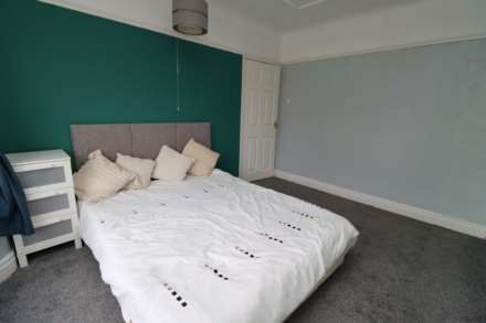 Heather Dene, Bromborough, Image 12