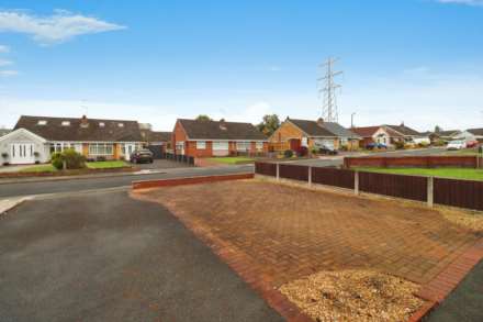 Selkirk Avenue, Eastham, Image 14